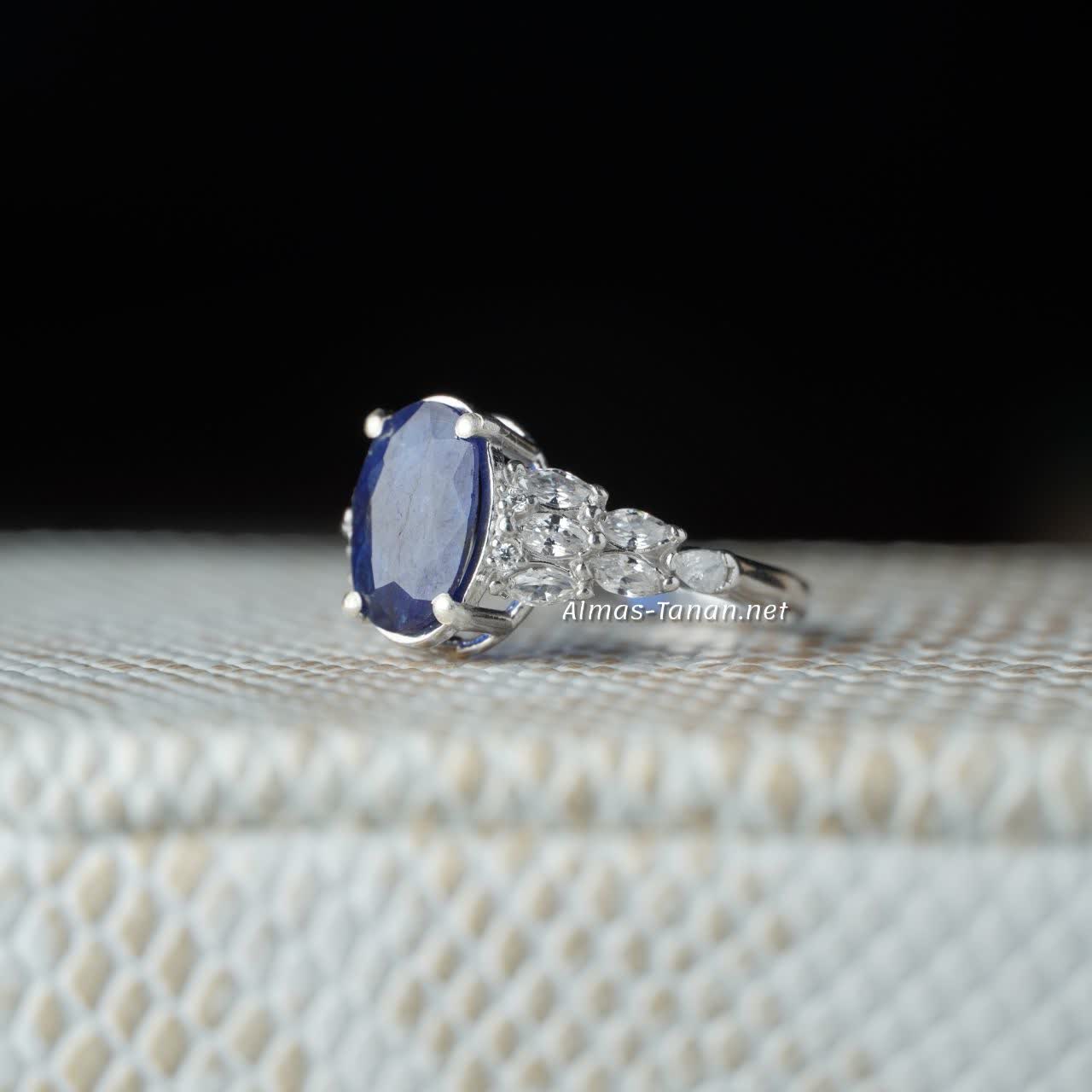 انگشتر زنانه یاقوت کبود کد 751