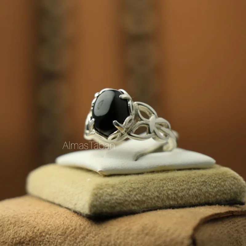 انگشتر زنانه عقیق مشکی کد 628