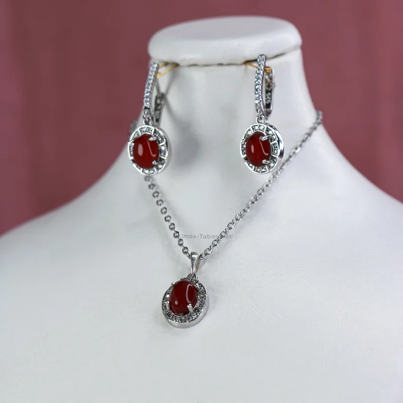 نیم ست عقیق سرخ (کد 5 جشنواره)