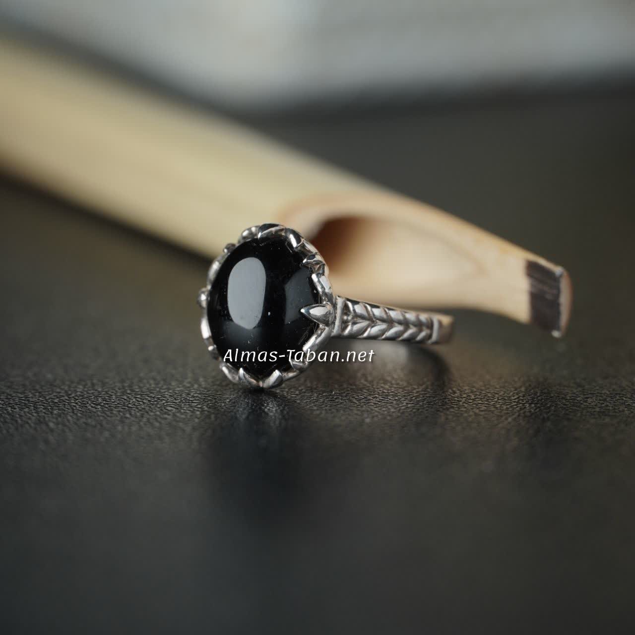 انگشتر زنانه عقیق مشکی کد 747